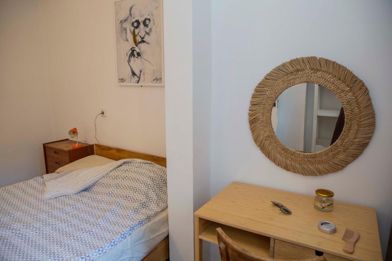 Central Sofia 3-Bedroom Apartment - Urban Art Gallery - Free Parking! Экстерьер фото